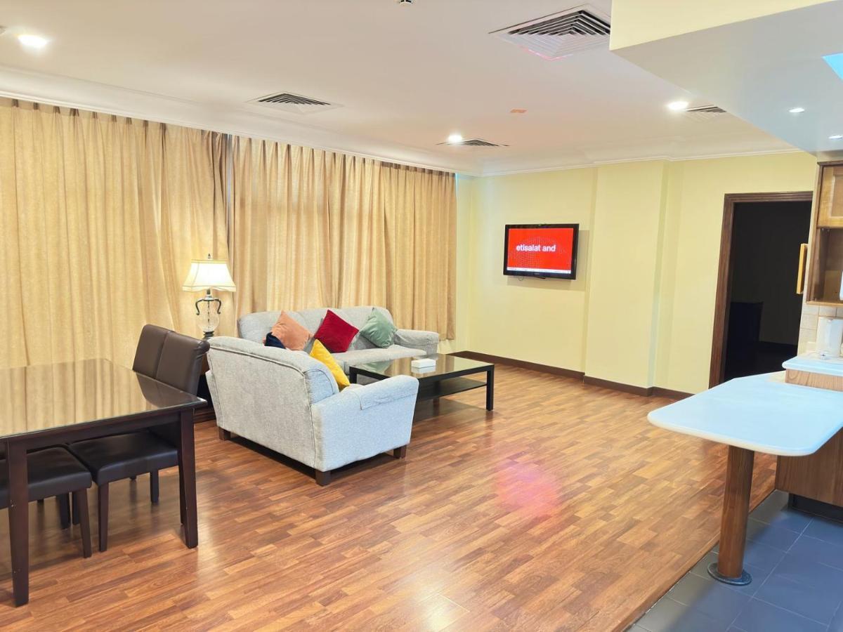 The Palace Suites Al Khobar Ngoại thất bức ảnh