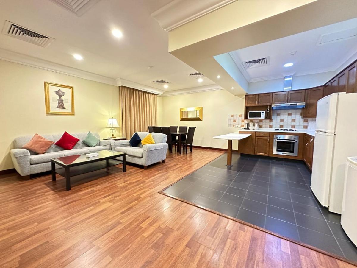 The Palace Suites Al Khobar Ngoại thất bức ảnh