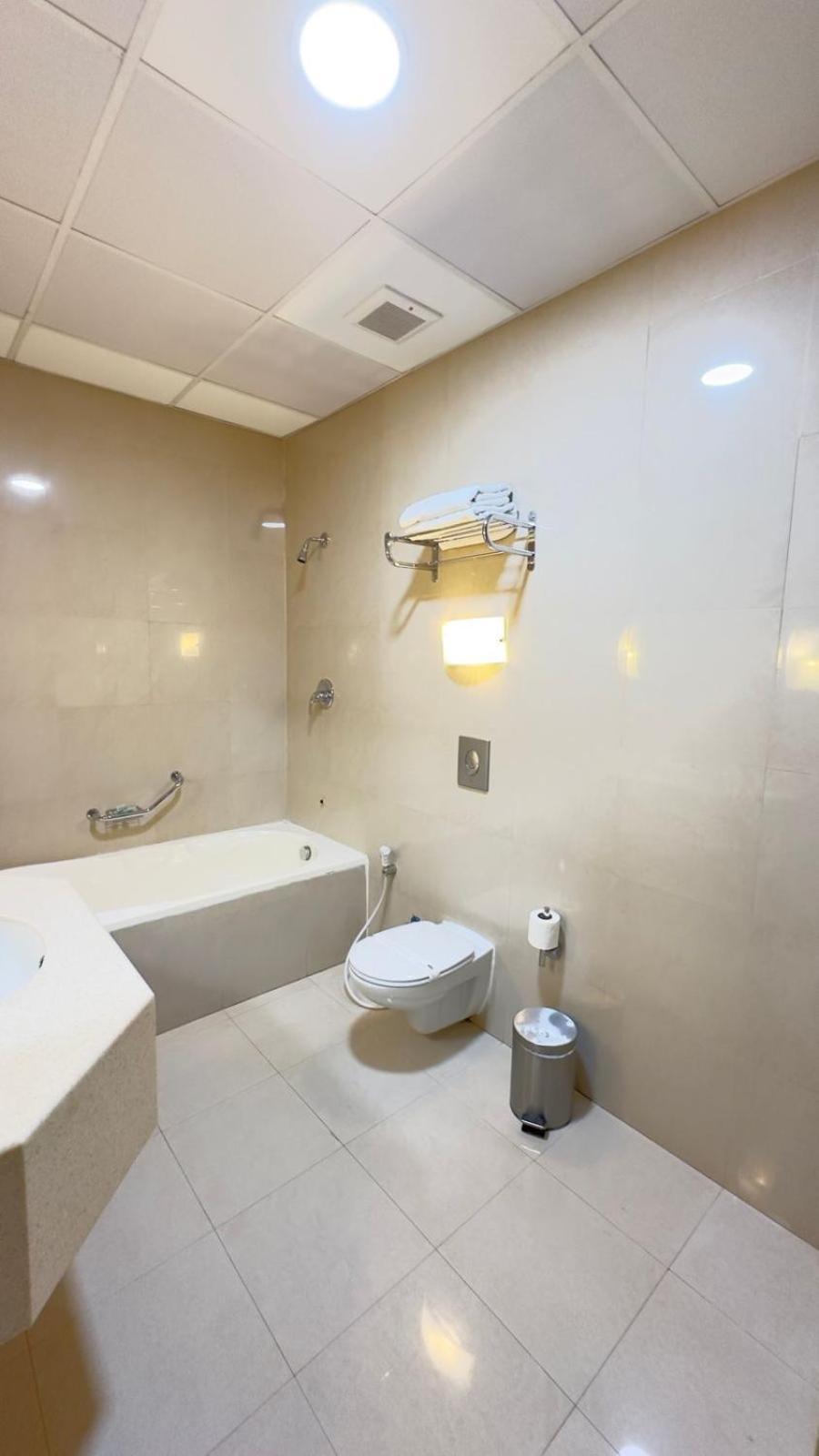 The Palace Suites Al Khobar Ngoại thất bức ảnh