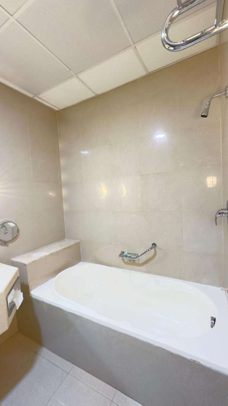 The Palace Suites Al Khobar Ngoại thất bức ảnh