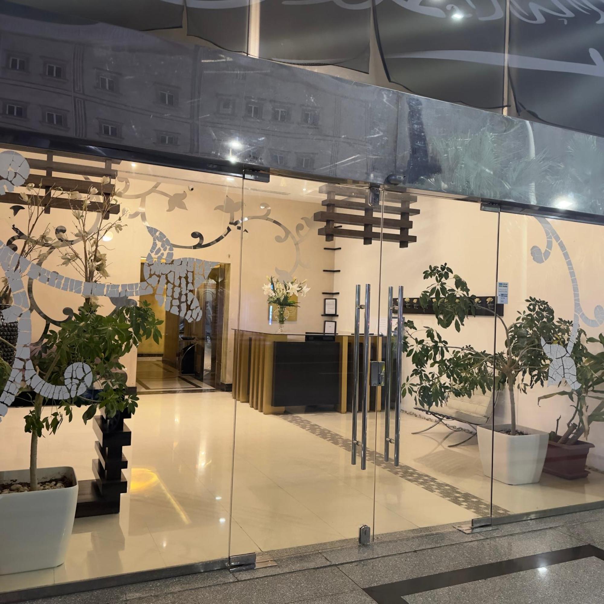 The Palace Suites Al Khobar Ngoại thất bức ảnh